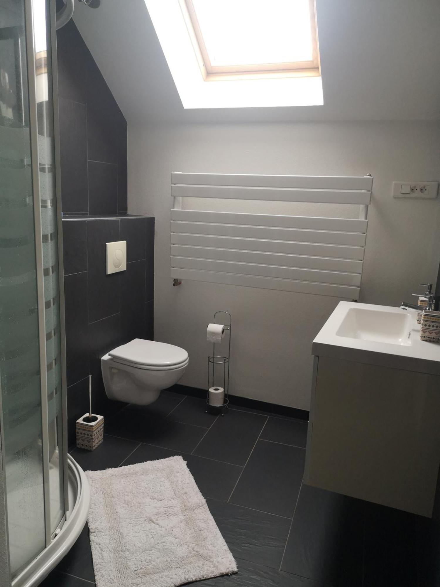 Agreable Chambre Privee Avec Entree Independante 랑제 외부 사진